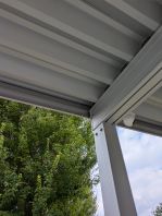 折半屋根のカーポート 鳥よけ