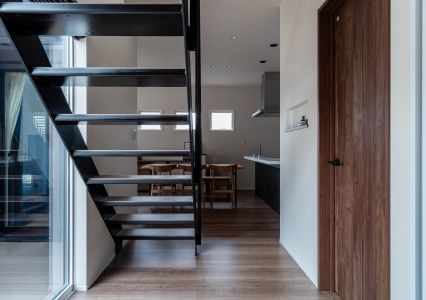 鉄骨階段のあるお家 写真